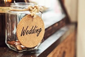 Her ay için işaretler bir düğün için ideal bir tarih seçmenize yardımcı olacaktır