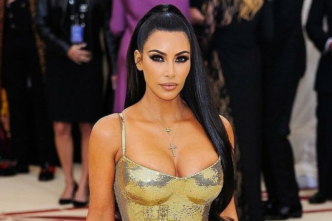 Kim Kardashian glutene karşı varolmayan alerjileri kapsamında değildir, ama sadece rulo bir sürü yemiyorum.