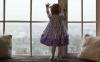 Bir çocuğu pencereden düşmekten nasıl koruyabilirim: uzman tavsiyesi