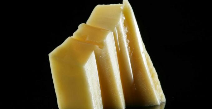 Sarı peynir - kaşar peyniri